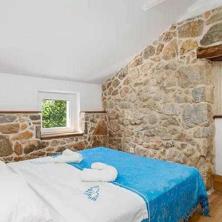 Pet Friendly In With Wifi Brzac