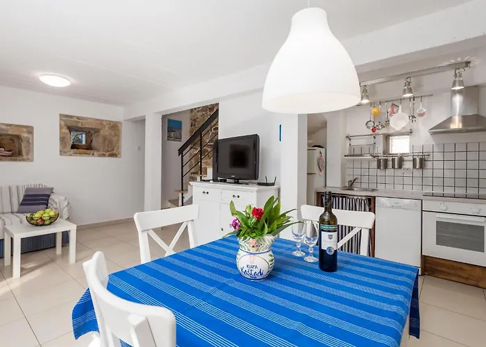 Pet Friendly In With Wifi بيت للعطل Brzac