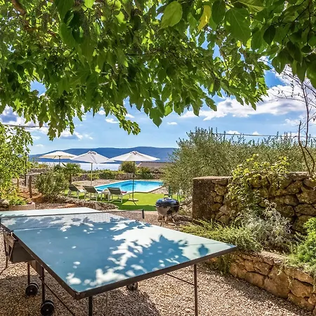 Pet Friendly In With Wifi Сasa de vacaciones